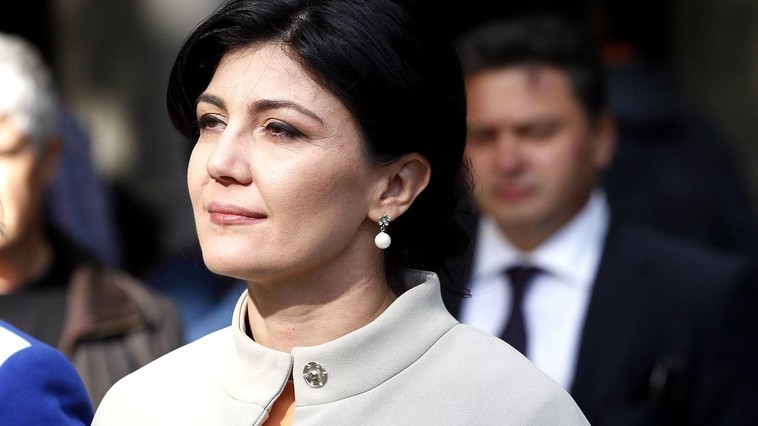 Oleg Poiata, sef de directie, Silvia Radu, consiliu municipal chisinau