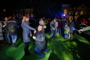 cerere in casatorie, tirgul de craciun