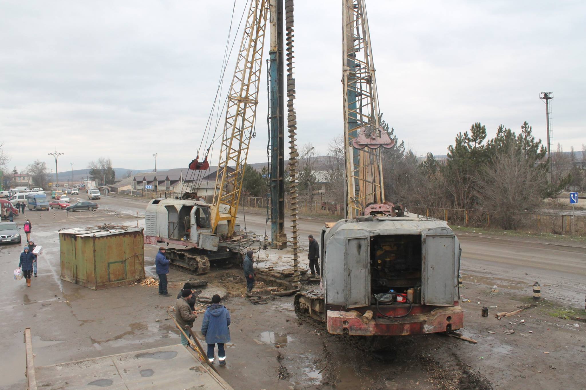 pod la straseni, ministerul economiei si infrastructurii, constructie pod pietonal la straseni, pasarela construita la straseni