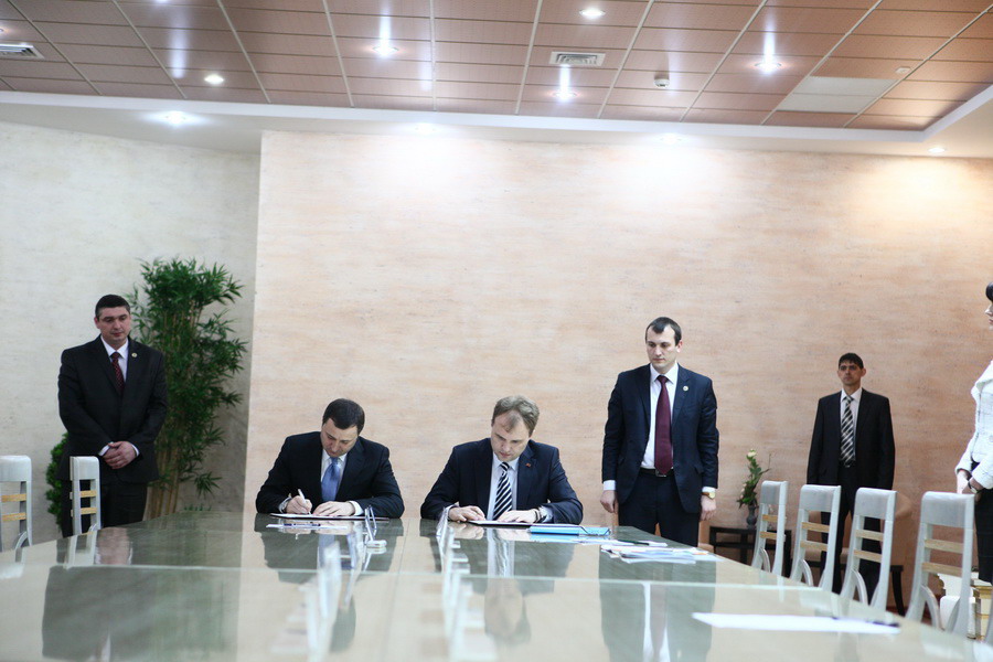 vlad filat, sevciuc, chisinau tirapsol diplomatie