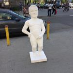 monumente chisinau, andrei nastase wc, nastase pantaloni uzi