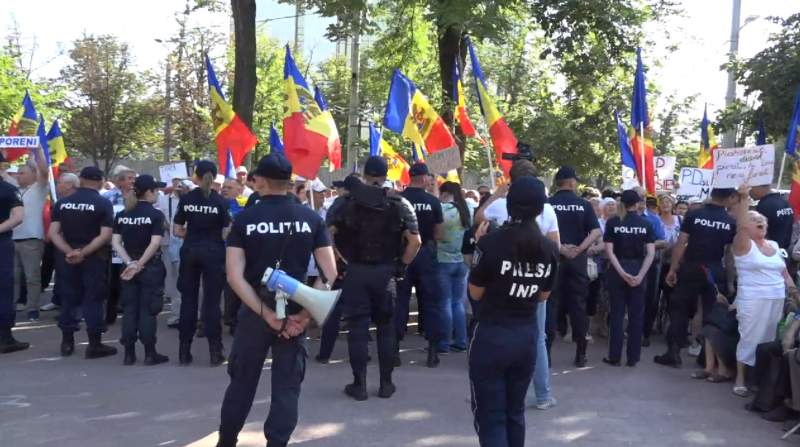proteste chisinau, proteste in moldova, politia republicii moldova, platforma da proteste