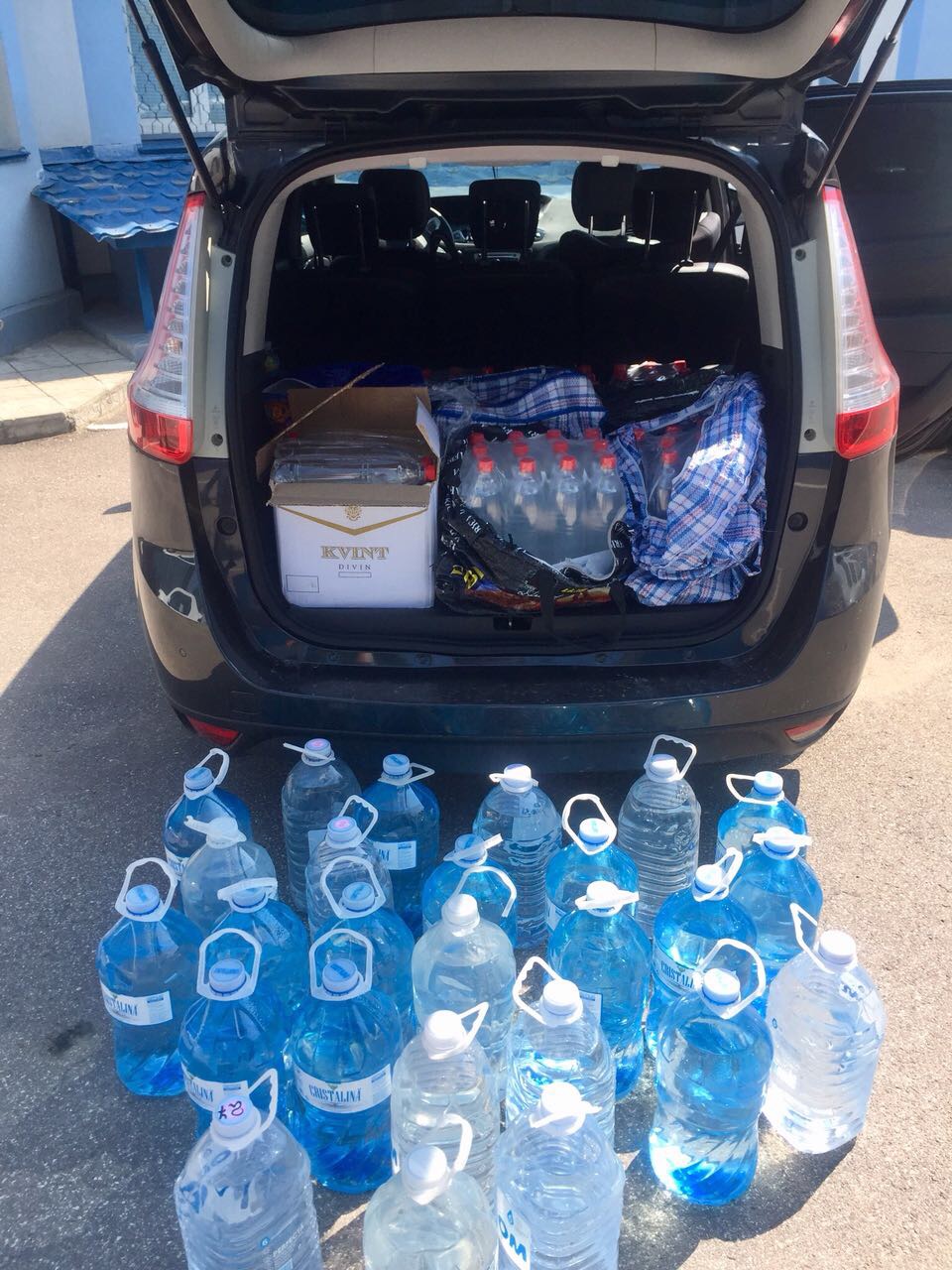 PESTE DOUĂ TONE DE ALCOOL, REȚINUTE DE ECHIPELE MOBILE ALE SERVICIULUI VAMA