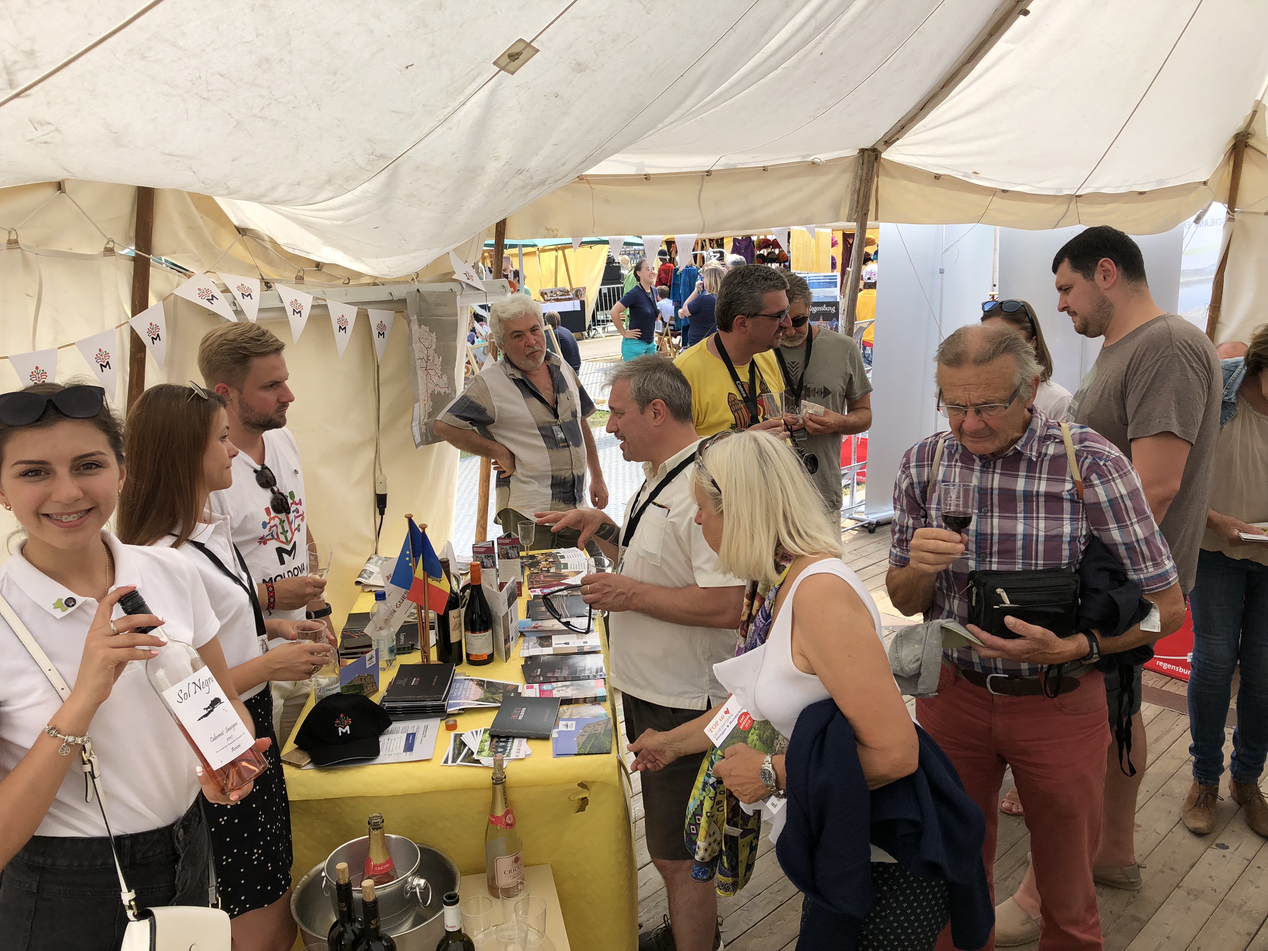 romania - Moldova a participat la Festivalul Țărilor Dunărene, cultura nationala, romania, riul dunarea, guvernul filip pdm