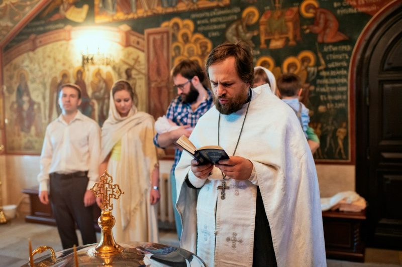 Despre numele de botez, Există nume creştine şi necreştine, Cum e bine să îți numești copilul, republica moldova, ce spune biserica