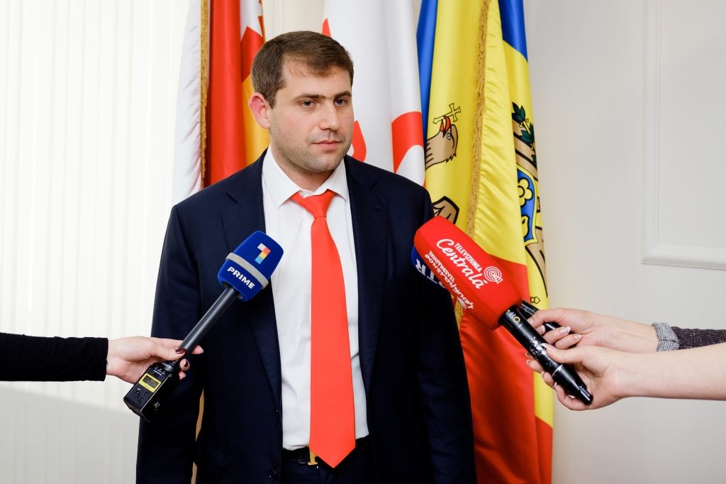 Ilan Șor, Shor, Partidul ȘOR, circumscriptia Orhei, Ilan Șor pleacă în Parlament, Șor renunță la mandatul de Primar