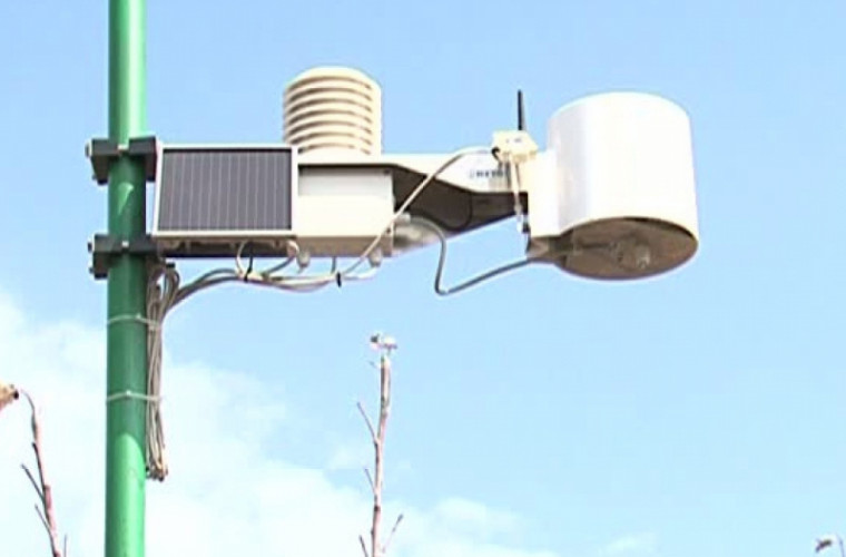 raionul ialoveni, Un fermier din Costești, primul agricultor care are staţie meteo într-o plantaţie de căpșuni , agricultura moldova nicoale ciubuc, moldoveni de succes, fructe si legume chisinau 