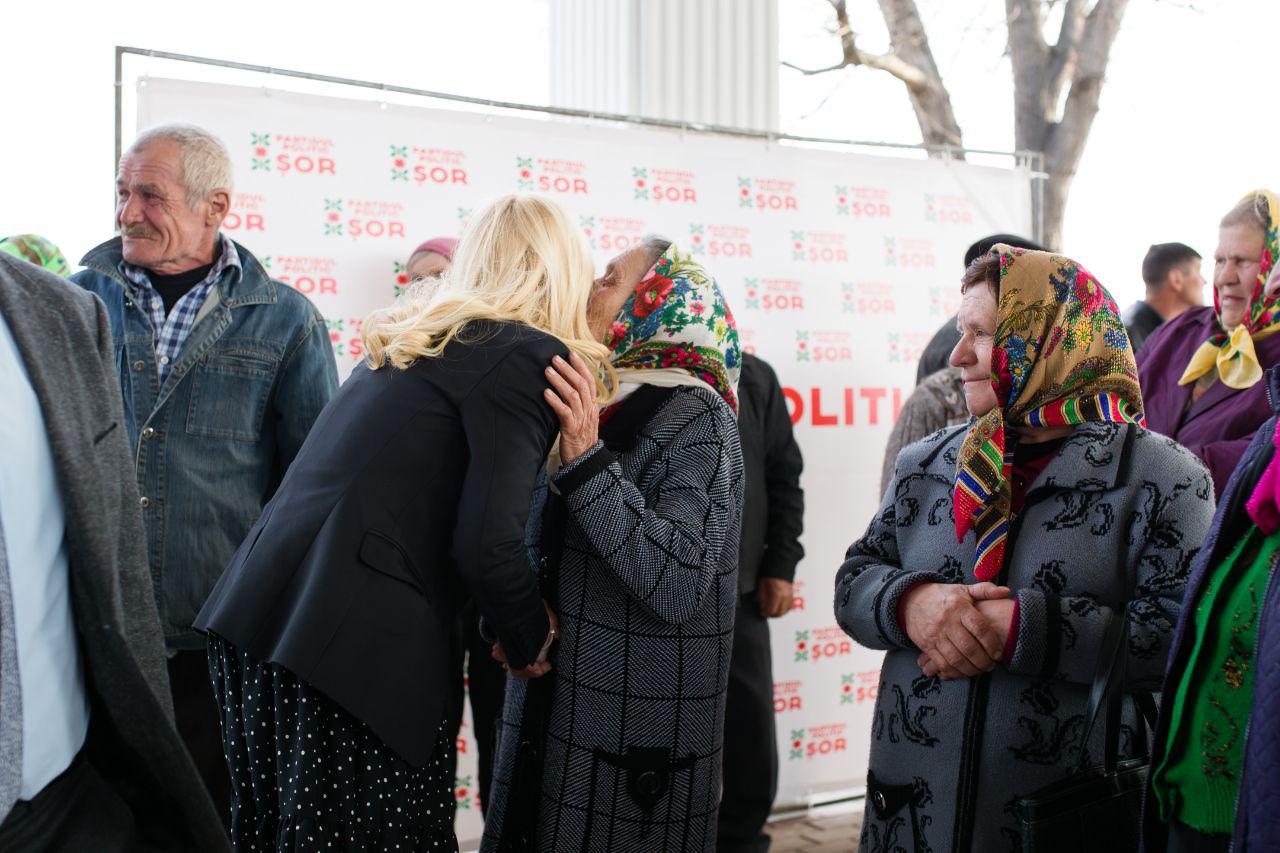 Marina Tauber, Partidul ȘOR, Jora de Mijloc, satul Jora de Mijloc, Tauber a depus mandatul de Primar, raionul Orhei, deputatii fractiunii ȘOR