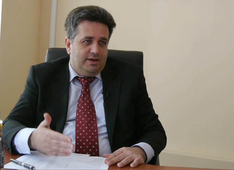 Expertul economic, Leul va continua să se deprecieze, Iată care sunt motivele, curs valutar 17 aprilie, roman chirca, instabilitate politica moldova