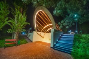 Trecere Subterană, Aeroport