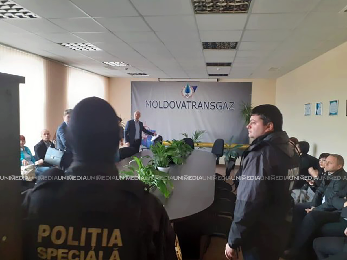 Percheziții la Moldova Gaz
