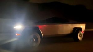 Elon Musk, Drive, Cybertruck, Los Angeles