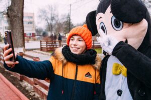 Echipa Partidului „ȘOR” a reconstruit parcul central din Taraclia