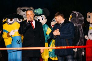 Echipa Partidului „ȘOR” a reconstruit parcul central din Taraclia