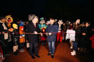 Echipa Partidului „ȘOR” a reconstruit parcul central din Taraclia