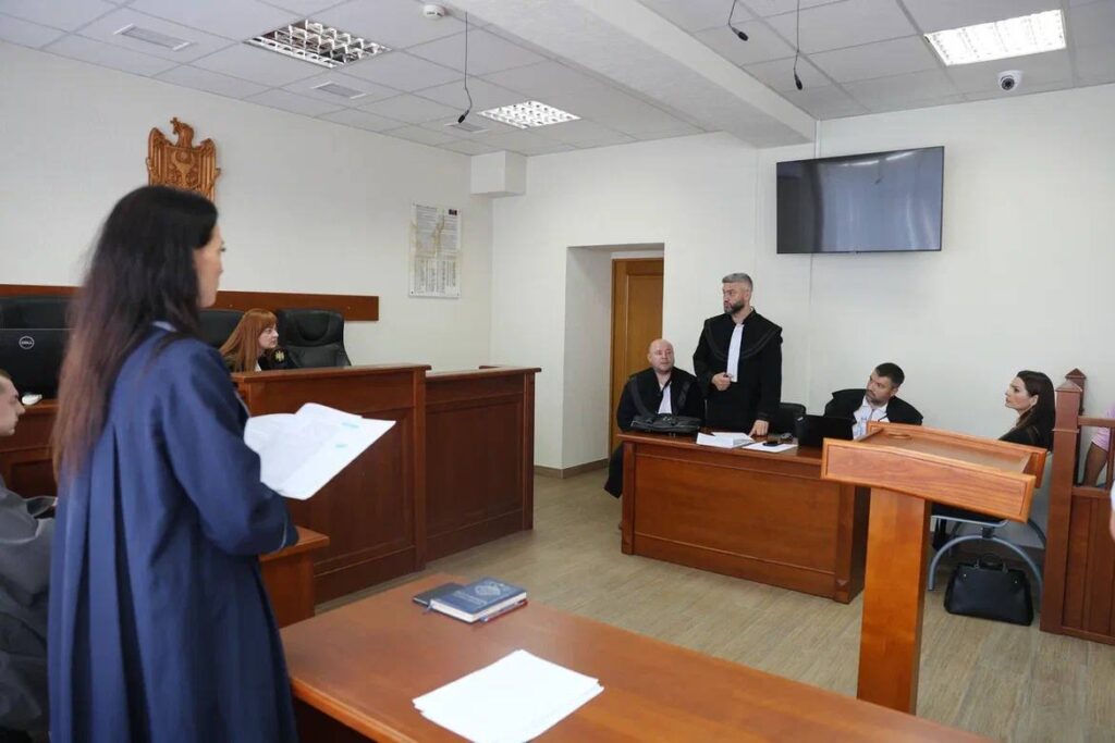 FOTO// „Este judecată nu Evghenia Guțul, ci întreg poporul găgăuz pentru că are o opinie diferită”...„Ședințe au loc practic în fiecare zi. Așa luptă ei cu opoziția”