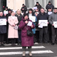 VIDEO // Pensionară în vârstă de 78 de ani, la protestul din fața Guvernului: „Am susținut această guvernare, dar ne-a lăsat pe drumuri!”
