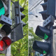 Primăria Chișinău a instalat alte 30 de dispozitive sonore la trecerile semaforizate pentru pietonii cu deficiențe de vedere
