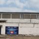 Un fost condamnat a încercat să intre cu mașina în Penitenciarul Brănești