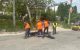 FOTO // Serviciile municipale efectuează lucrări de plombare pe strada Sihastrului, care asigură accesul în orașul Codru