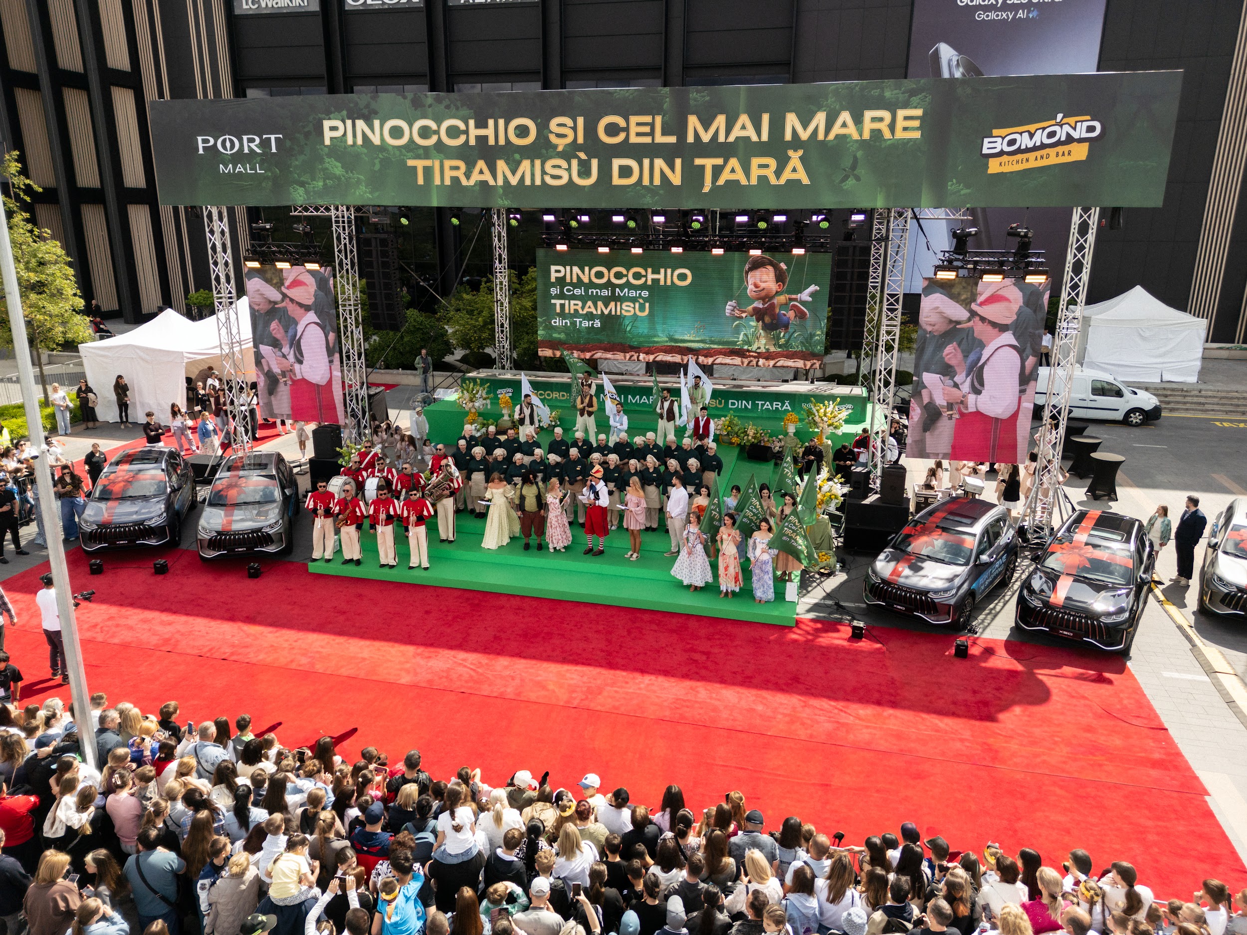 Record național la PORT MALL! Cel mai mare tiramisu din țară a fost pregătit în fața a zeci de mii de copii și părinți