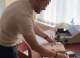 VIDEO // Trei cetățeni ucraineni și alți doi complici, reținuți într-o schemă de escrocherie de 260 000 de lei