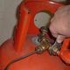 O deflagrație din unei butelii de gaz în satul Băcioi: Un bărbat a murit, altul a fost ars