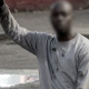 A încercat să-i taie gâtul în plină stradă. Un bărbat a fost arestat pentru tentativă de omor după un atac cu cuțitul la Belfast