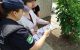 Polițiștii de frontieră și voluntarii au informat locuitorii din Briceni despre regulile de aflare în zona de frontieră