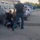 VIDEO // L-au amenințat cu moartea și i-au cerut bani. Șapte tineri reținuți pentru tâlhărie în comuna Tohatin