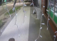 VIDEO // Un tânăr din Florești a fost reținut pentru două jafuri comise în Chișinău