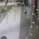 VIDEO // Un tânăr din Florești a fost reținut pentru două jafuri comise în Chișinău