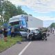 Accident mortal la Sîngerei. Un șofer a murit după ce a intrat cu mașina pe contrasens și s-a ciocnit frontal cu un camion